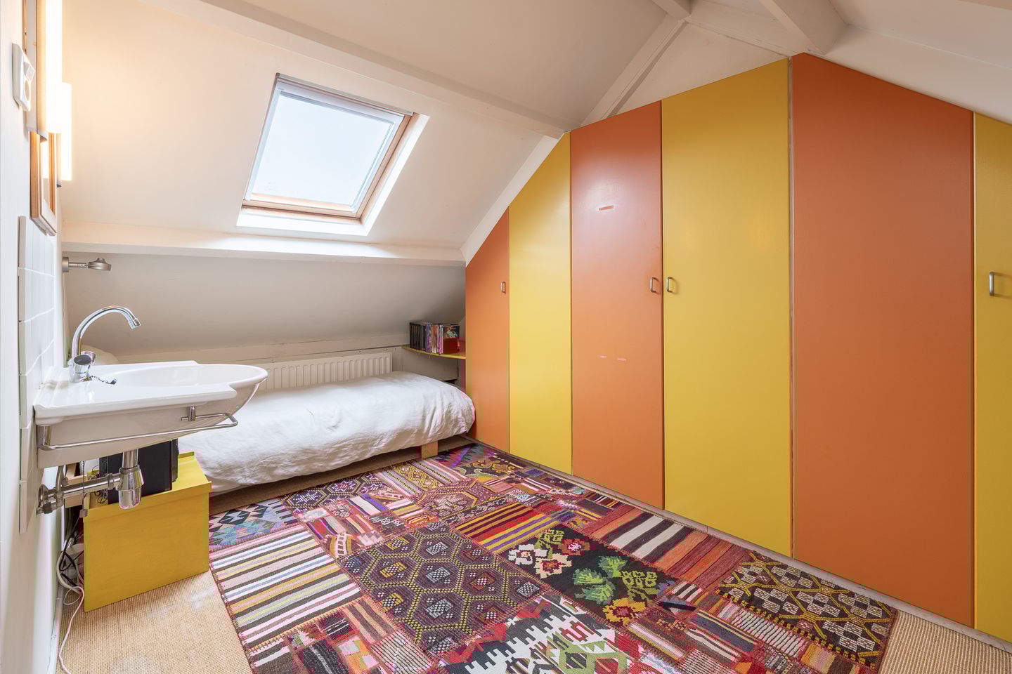 Photo 35 of van der Helstlaan 87