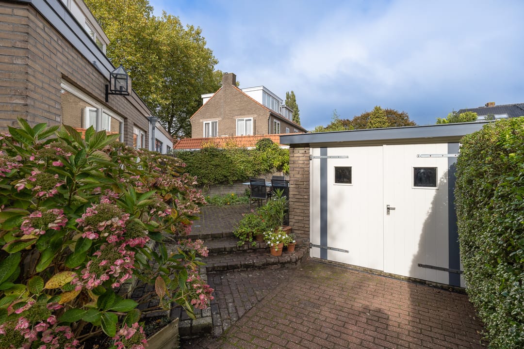 Photo 41 of van der Helstlaan 87