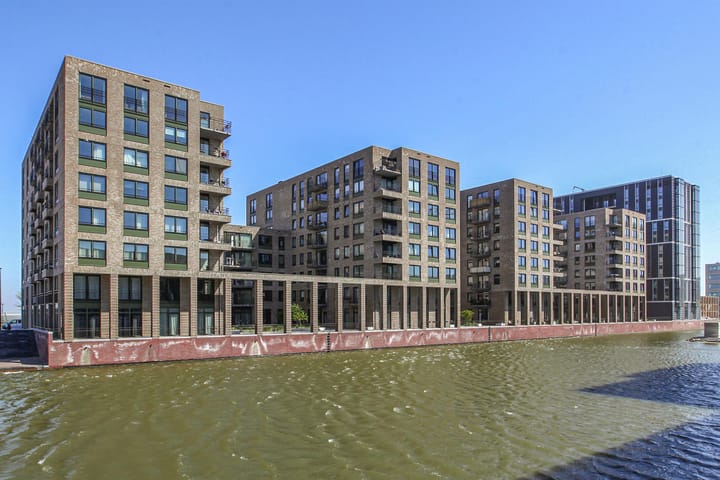 Photo 1 of Bert Haanstrakade 568