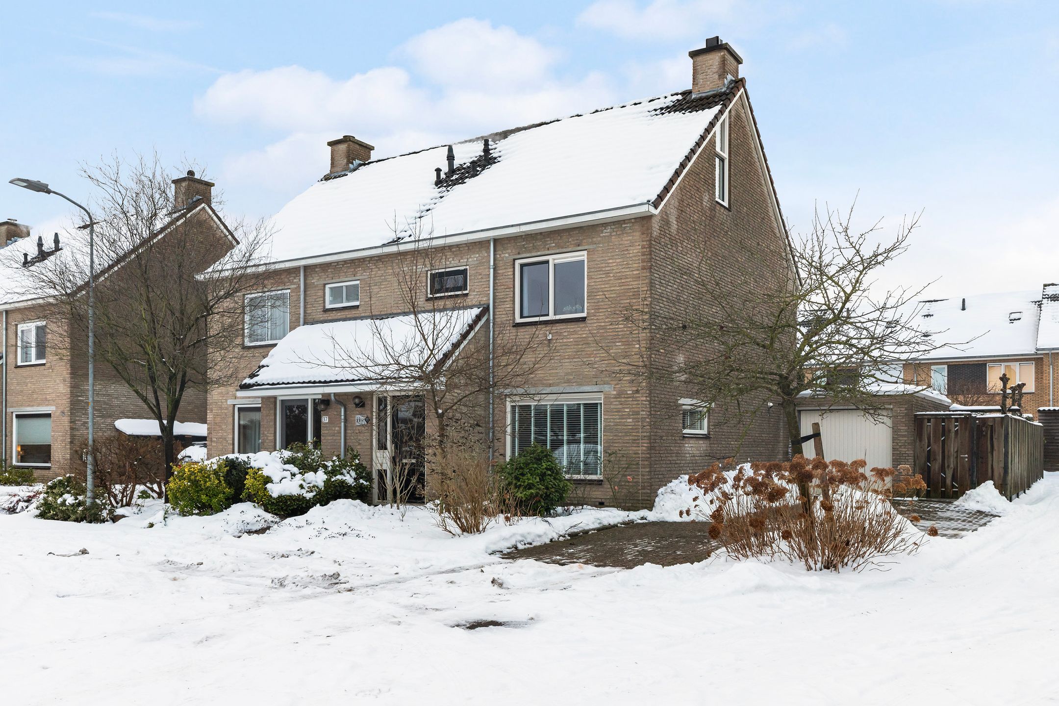 Buying a house in The Netherlands., Honingraat 39