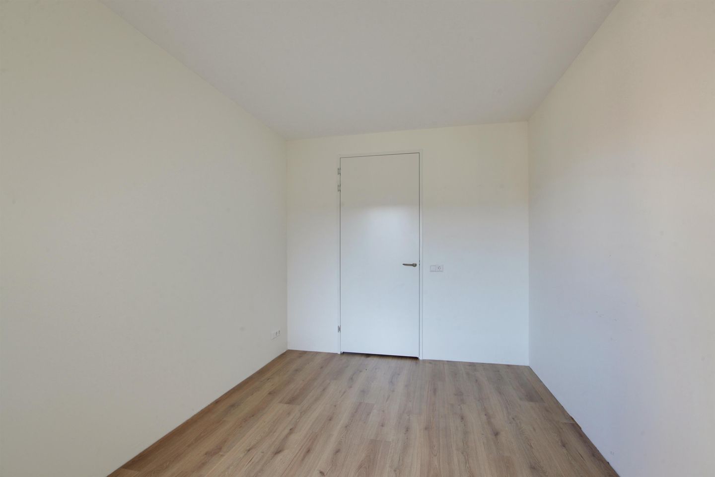 Photo 14 of Bert Haanstrakade 692