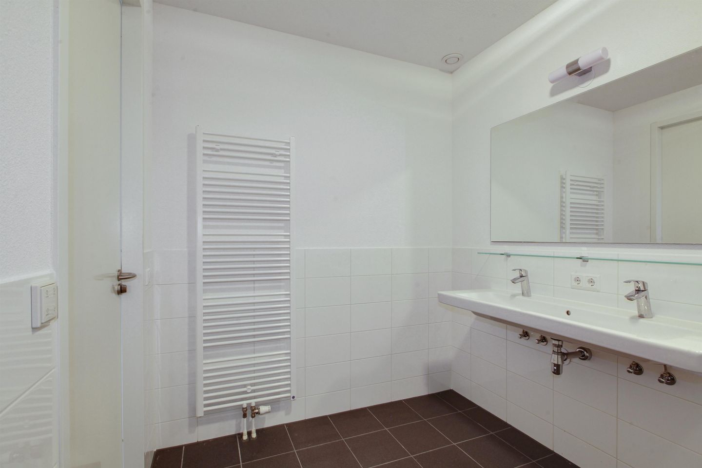 Photo 19 of Bert Haanstrakade 692