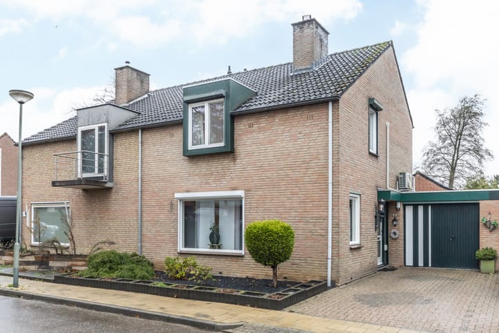 Schoolstraat 12