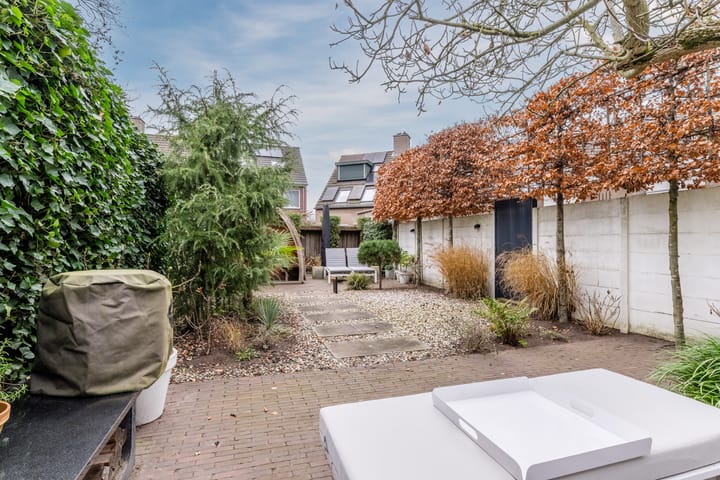 Foto 32 van Houtstraat 2