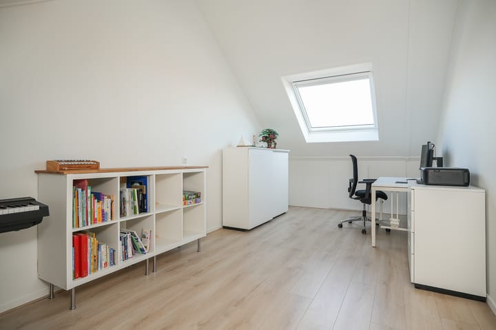 Foto 23 van Hageheldstraat 19