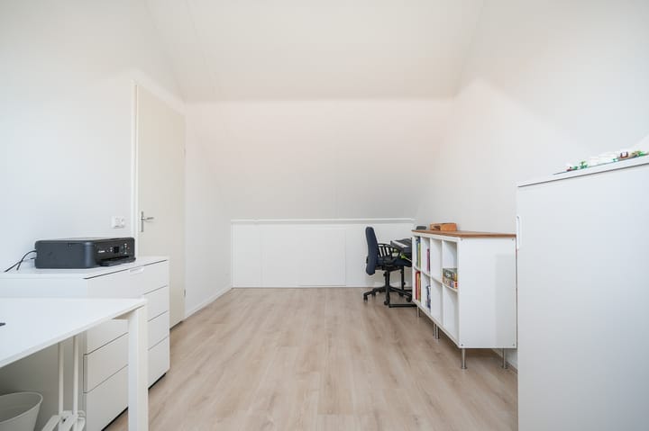 Foto 24 van Hageheldstraat 19