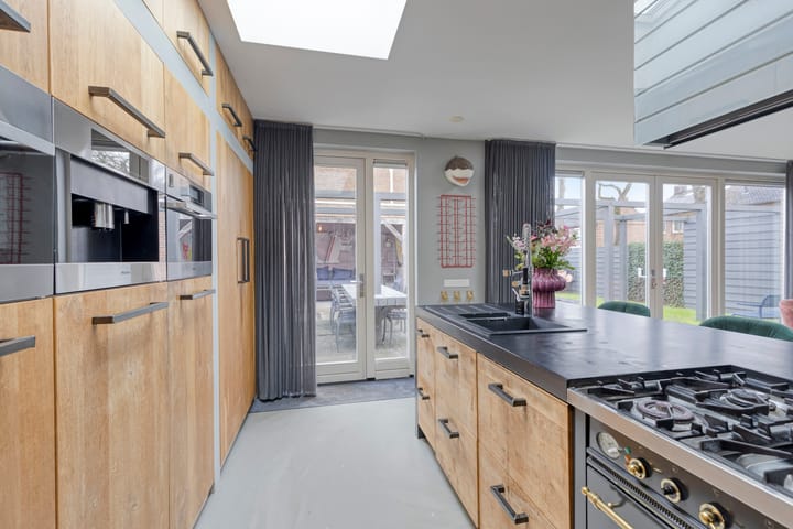 Foto 12 van Antoon van Weliestraat 1