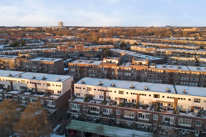 Foto 24 van Gerrit van der Veenlaan 140