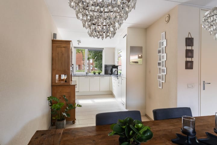 Foto 13 van Agnes Bartoutslaan 66