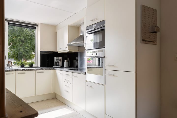 Foto 15 van Agnes Bartoutslaan 66