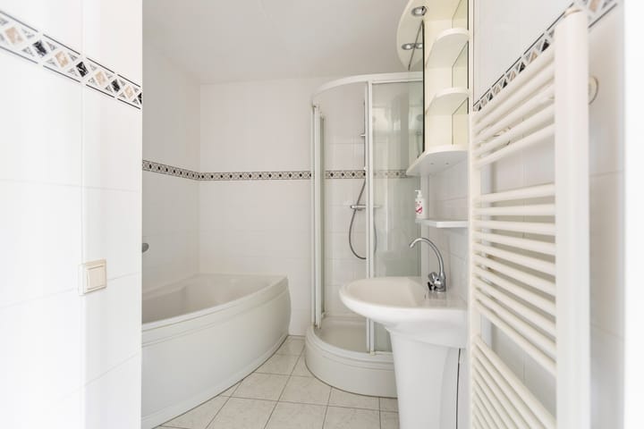 Foto 29 van Agnes Bartoutslaan 66