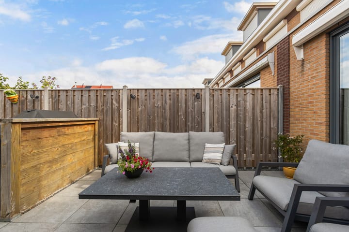 Foto 37 van Agnes Bartoutslaan 66