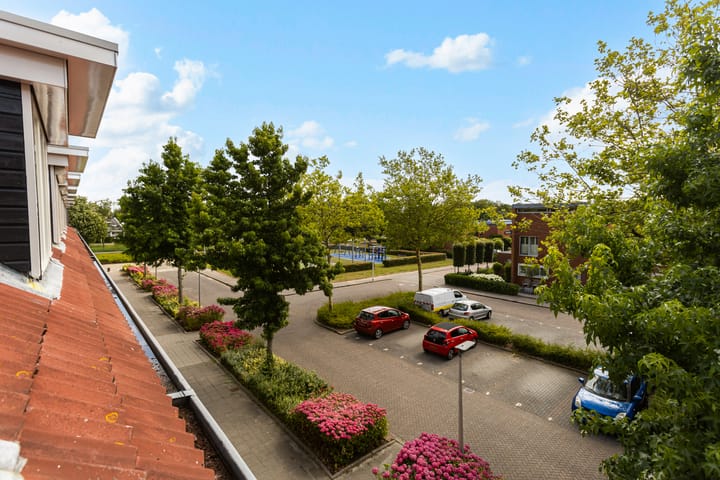 Foto 43 van Agnes Bartoutslaan 66