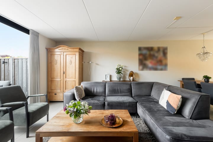 Foto 8 van Agnes Bartoutslaan 66