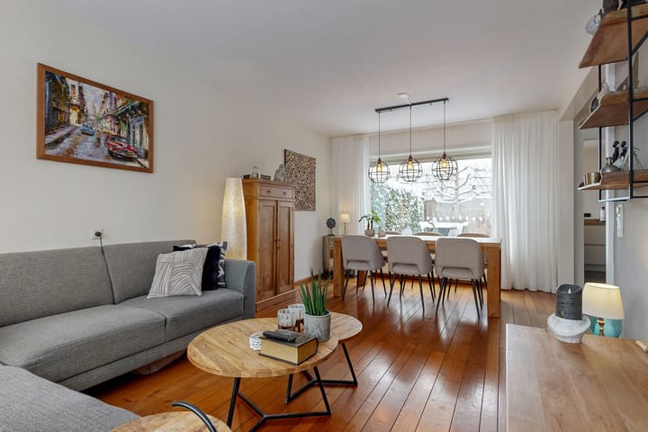 Photo 2 of Mendes da Costalaan 74