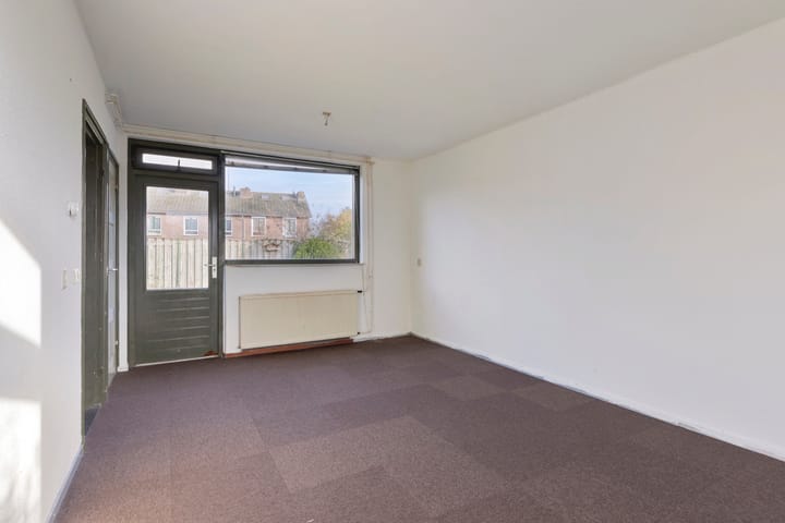 Photo 12 of Sint Jozefstraat 31