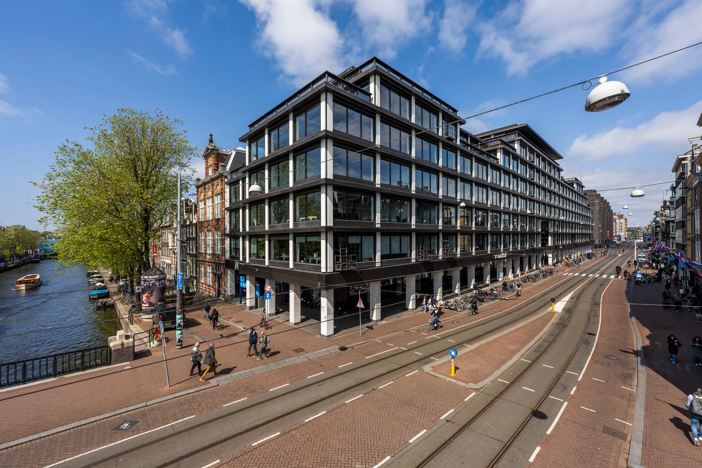 Bekijk foto 2 van Vijzelstraat 66-80