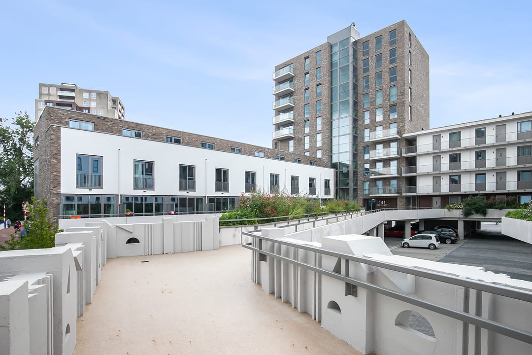 Foto 1 van Friesestraatweg 141-256