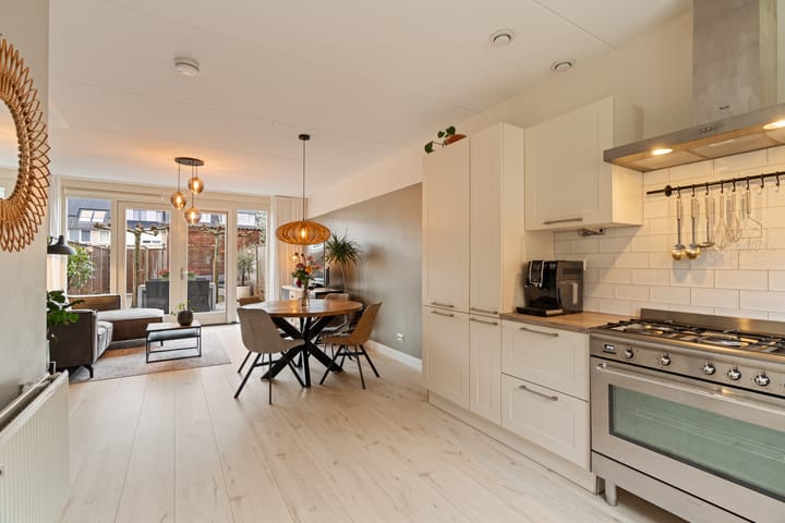 Foto 9 van Pioenroos 18