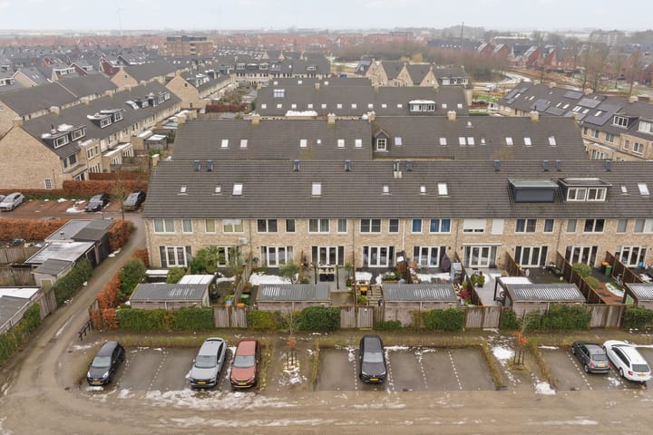 Foto 33 van Pioenroos 18