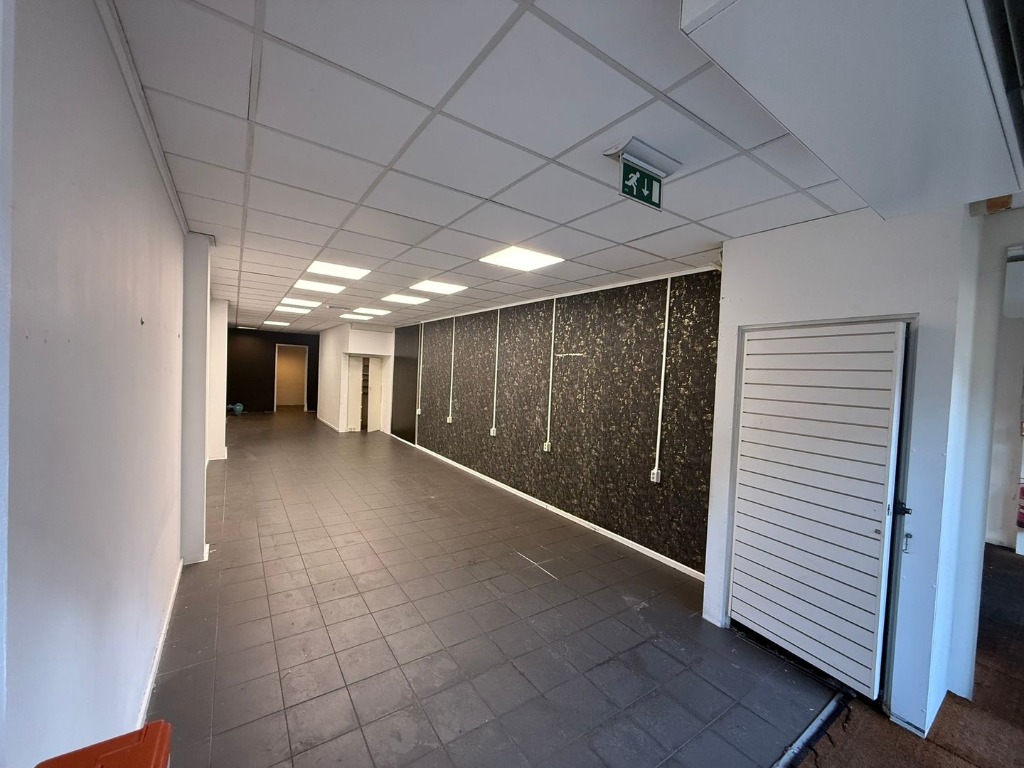 View photo 3 of Waterstraat 84