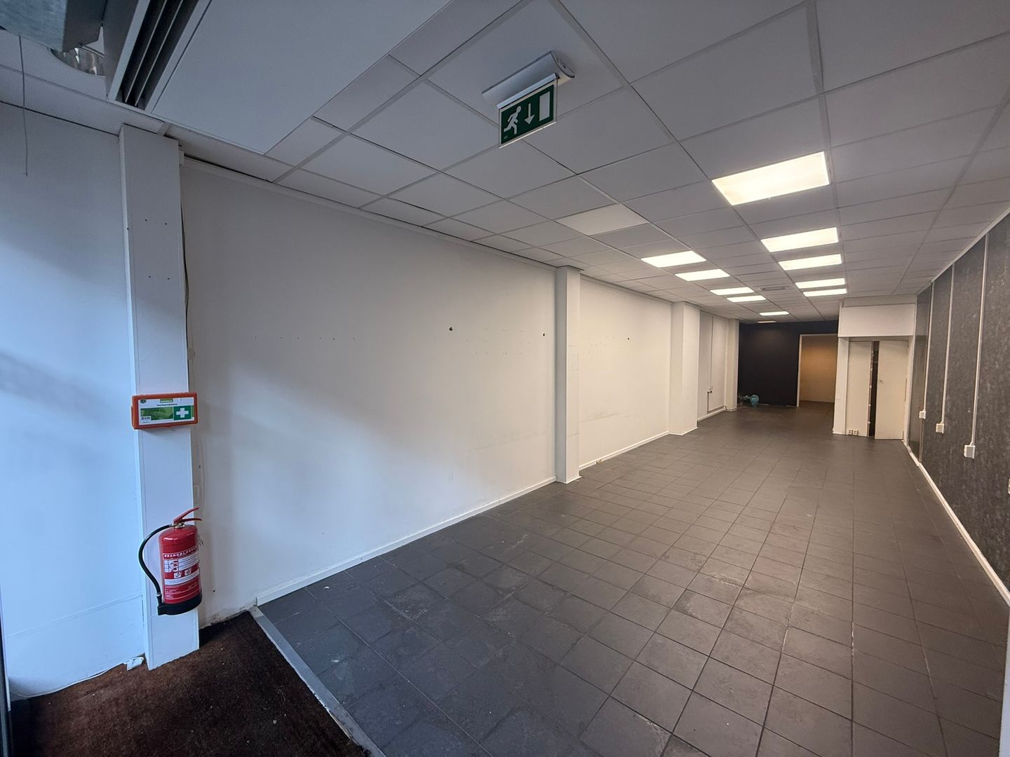 View photo 4 of Waterstraat 84