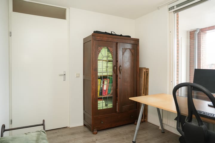 Foto 24 van Schout van Doernestraat 12