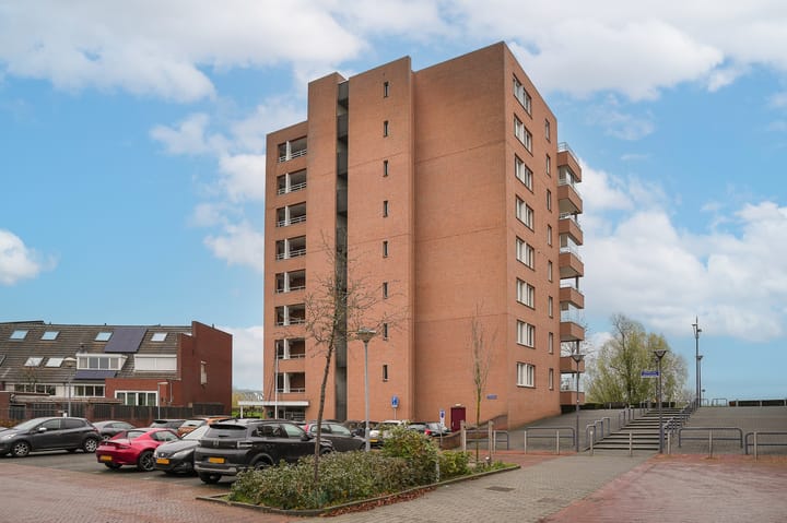 Foto 30 van Schout van Doernestraat 12