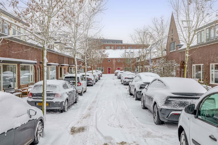 Foto 28 van Mgr. Van de Weteringstraat 28-A