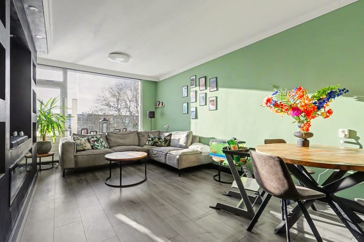 Photo 3 of Van Anrooystraat 155