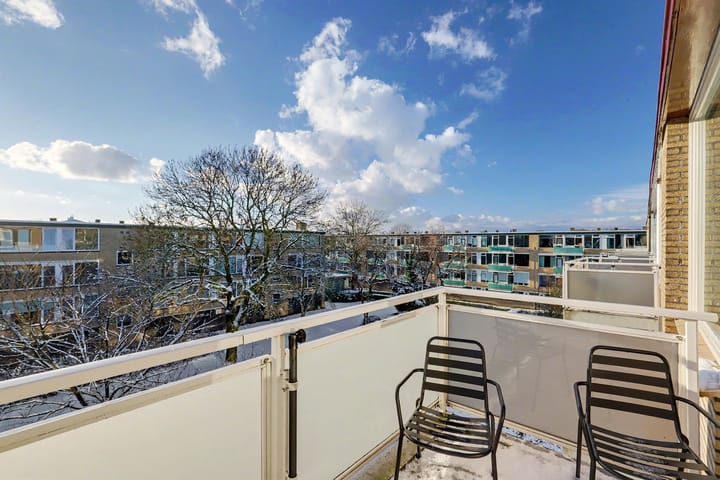 Foto 21 van Van Anrooystraat 155