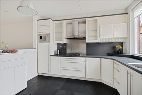 Wolvepad 42 secondary image