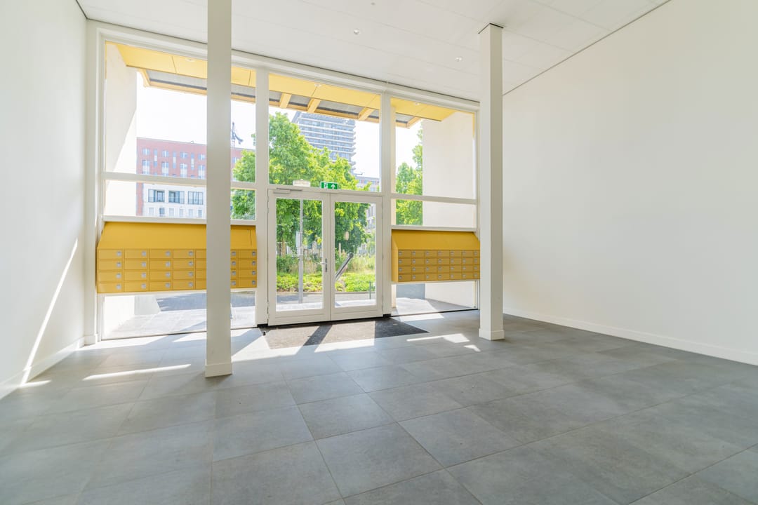 Foto 23 van Naritaweg 197-G