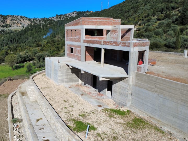 Foto 4 van Eparchiaki Odos Porou 0-ong