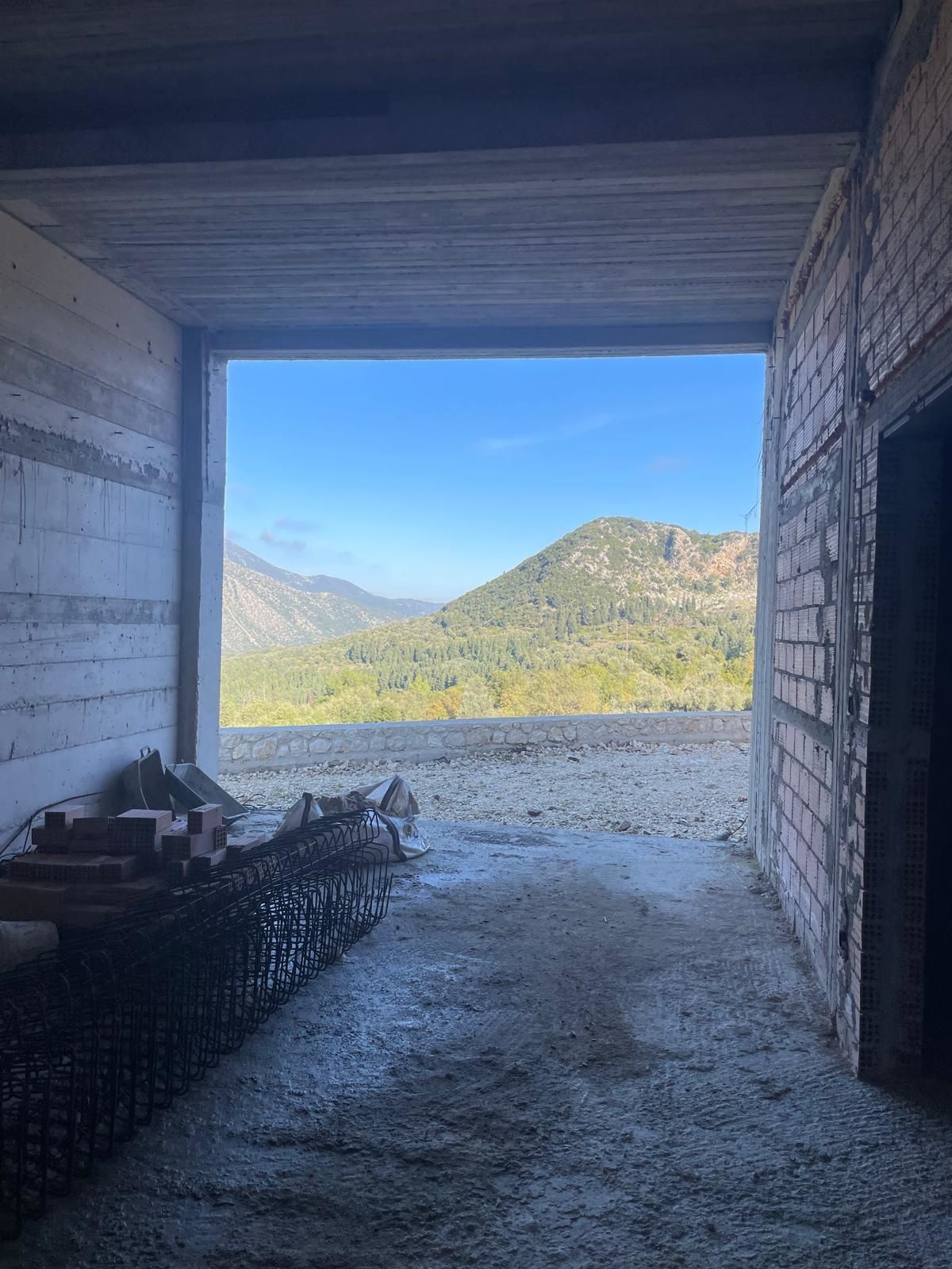 Foto 12 van Eparchiaki Odos Porou 0-ong