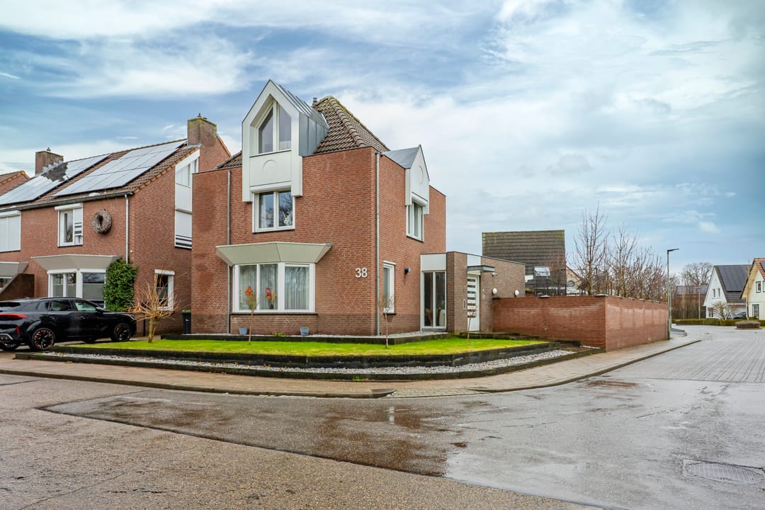 Foto 1 van van Doesburglaan 38