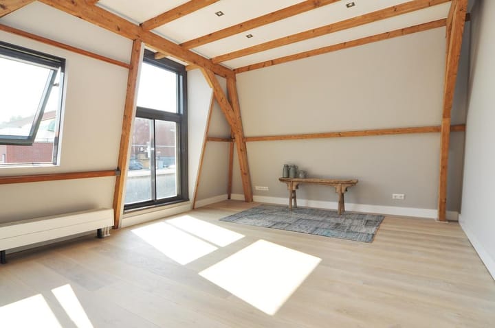 Photo 34 of Theresiastraat 153-A