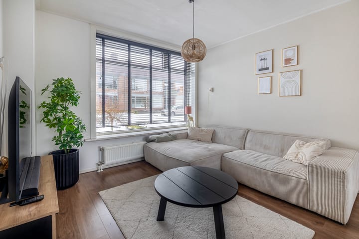 Foto 5 van Azaleastraat 36