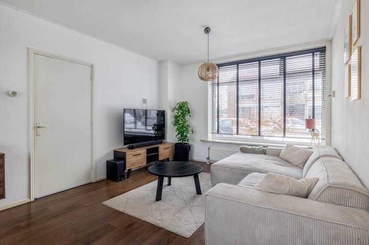 Foto 7 van Azaleastraat 36