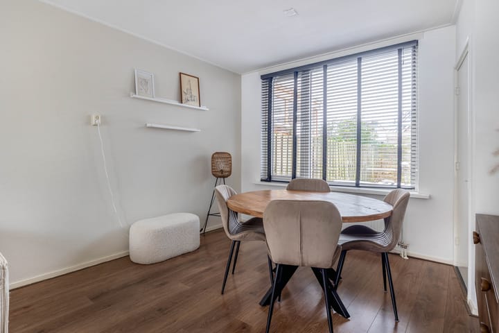 Foto 8 van Azaleastraat 36