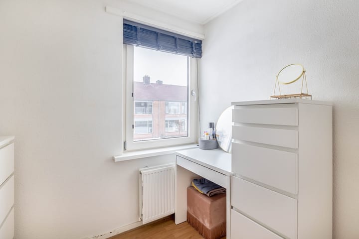 Foto 17 van Azaleastraat 36