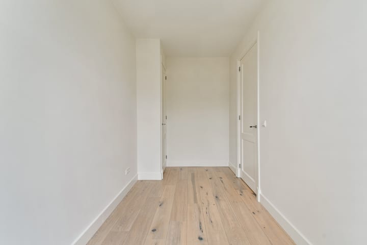 Photo 18 of Sumatrastraat 35-G