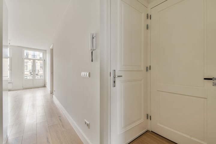 Photo 19 of Sumatrastraat 35-G