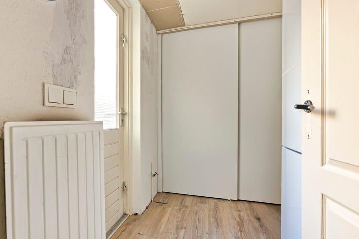 Foto 13 van Neercanne 12