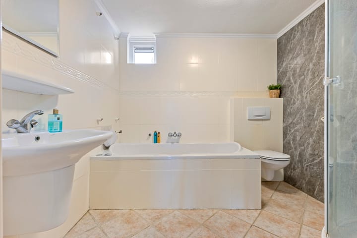 Foto 21 van Neercanne 12