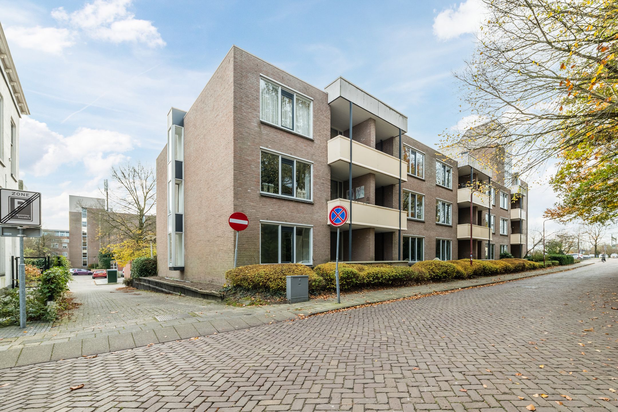 Buying a house in The Netherlands., Stationsstraat 7