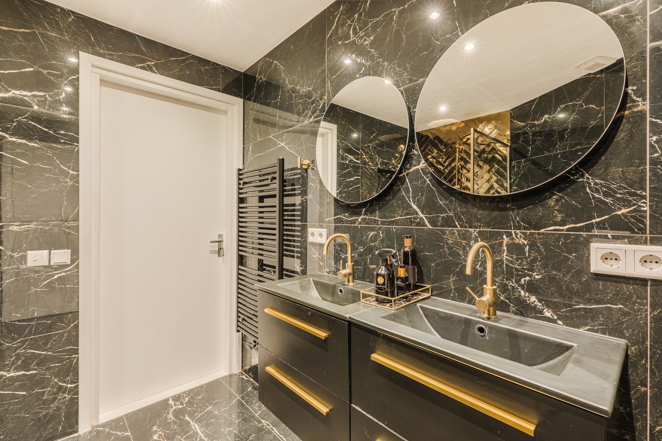 Photo 18 of Molenstraat 4-A1