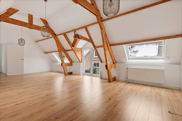 Foto 10 van Valkestraat 24-B