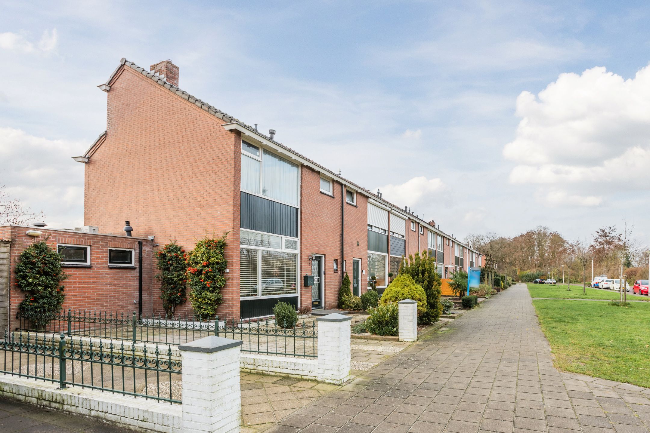 Photo 3 of Bruggertstraat 1