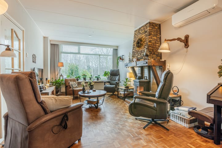 Foto 15 van Bruggertstraat 1